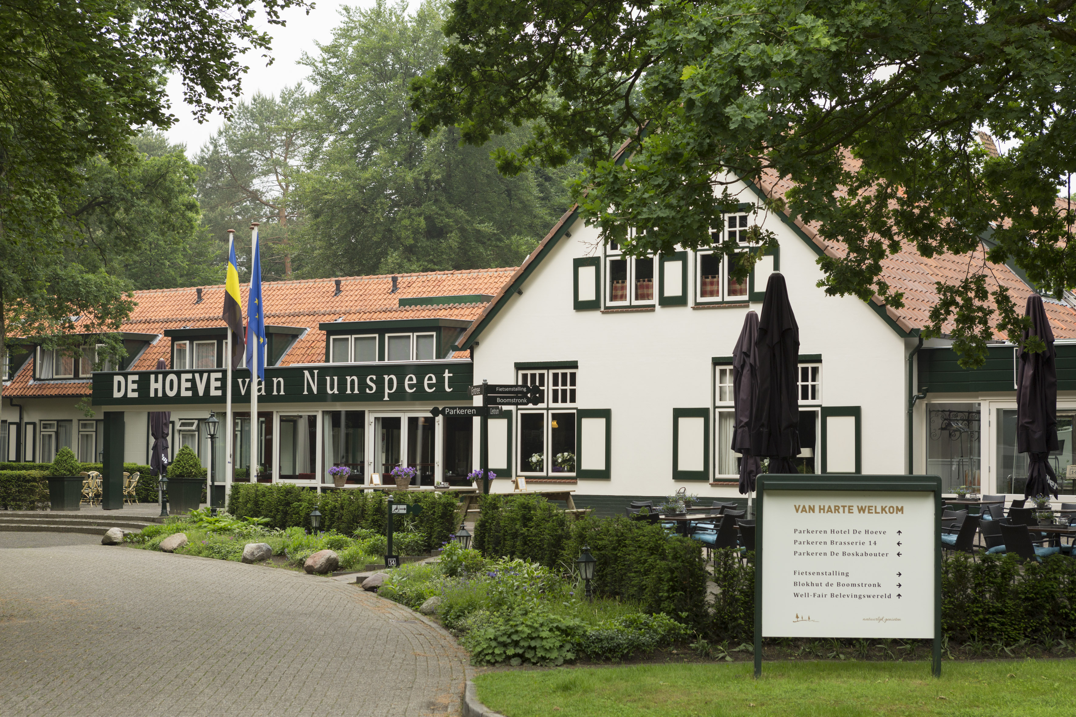 Hotel buitenkant 3